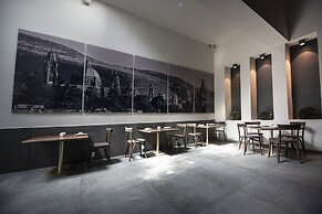 Hotel Madi