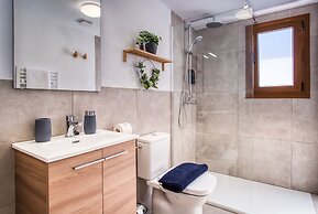 Olive & Ivy Guest House