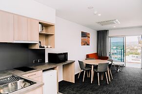 Tom's Court Hotel