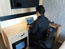 Henna Hotel Komatsu Ekimae