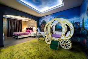 Maison Boutique Theme Hotel