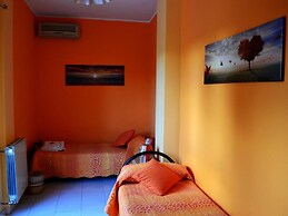 Yellow Room - B b S Elia