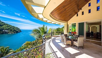 Fully Staffed, Beach Frontage Luxury Villa