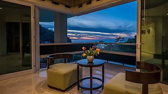 Fully Staffed, Beach Frontage Luxury Villa