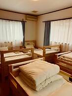Fukunae House - Hostel