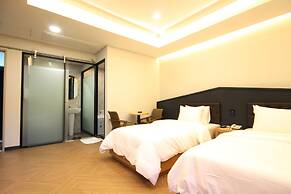 Amare Hotel