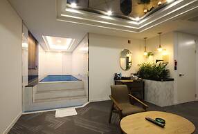 Amare Hotel