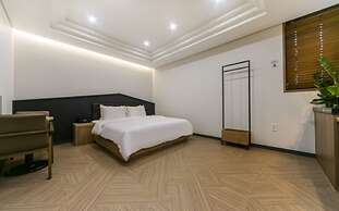 Amare Hotel