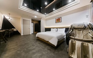 Amare Hotel