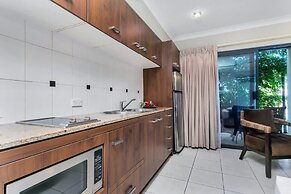 Blue Lagoon Lakeside Studio