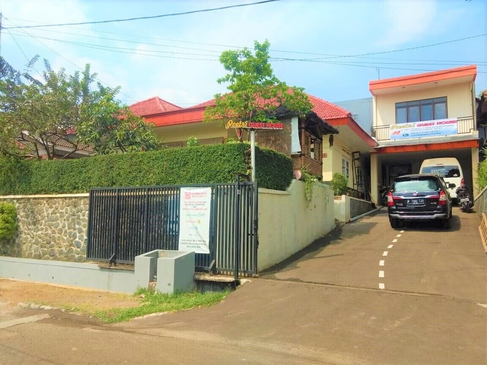Poetri Guest House Syariah