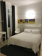 Azur Hotel