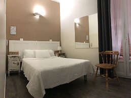 Azur Hotel