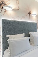 Azur Hotel