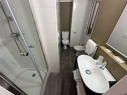 Azur Hotel