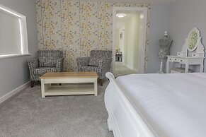 The Sleep-Inn Hare