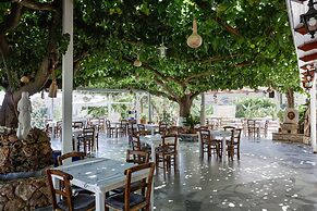 Gorgona Hotel