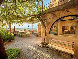 Cappadocia Fairy Chimneys Selfie Cave Hotels - Special Class