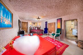 Cappadocia Fairy Chimneys Selfie Cave Hotels - Special Class