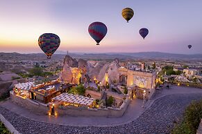 Cappadocia Fairy Chimneys Selfie Cave Hotels - Special Class