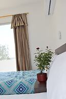 Mare S&M Hostal