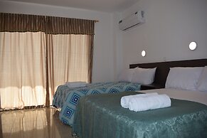 Mare S&M Hostal