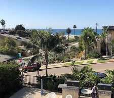 Moonlight Beach Motel
