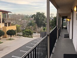 Moonlight Beach Motel