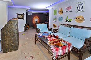 Ces Club Hotel