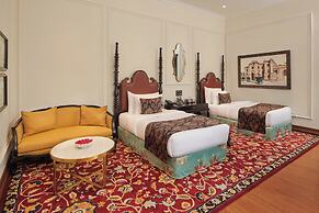 MAYFAIR Tea Resort