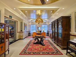 MAYFAIR Tea Resort