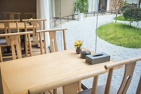 Qiaofeng Xingzilin Hotel