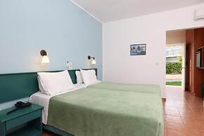 Three Stars Beach Hotel