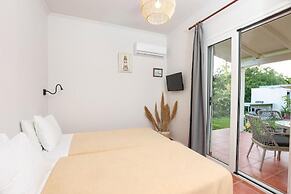 Three Stars Beach Hotel
