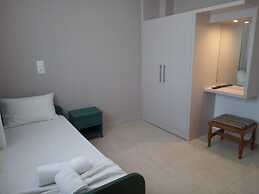 Three Stars Beach Hotel