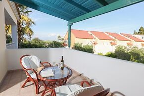 Three Stars Beach Hotel