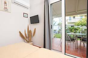 Three Stars Beach Hotel