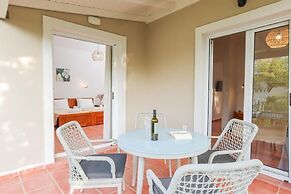 Three Stars Beach Hotel