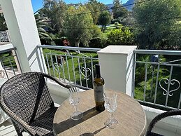 Three Stars Beach Hotel
