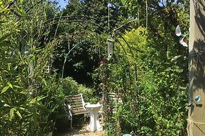 Cozy Nook Boutique Cottage