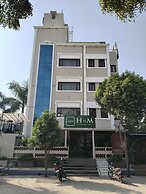 H n M The Boutique Hotel