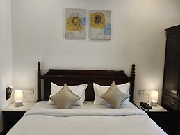 H n M The Boutique Hotel