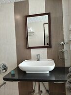 H n M The Boutique Hotel