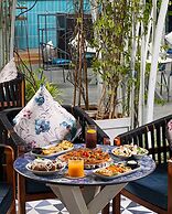 H n M The Boutique Hotel