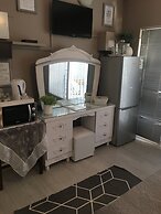 The Vintage Crane Guesthouse