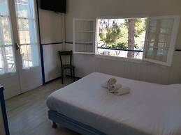 Hotel Oasis