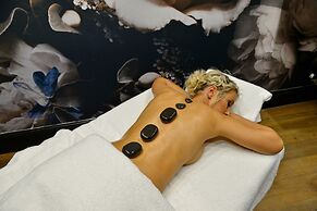 Apogee Boutique Hotel & Spa