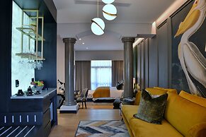 Apogee Boutique Hotel & Spa