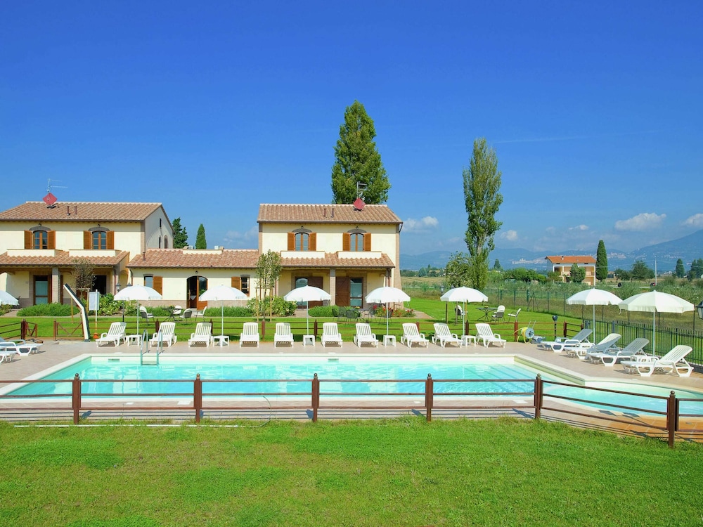 Villa in Cannara With Assisi Views