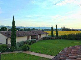 Villa in Cannara With Assisi Views